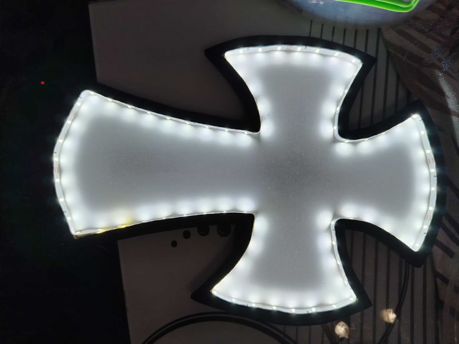 кръст за камион с LED светлина