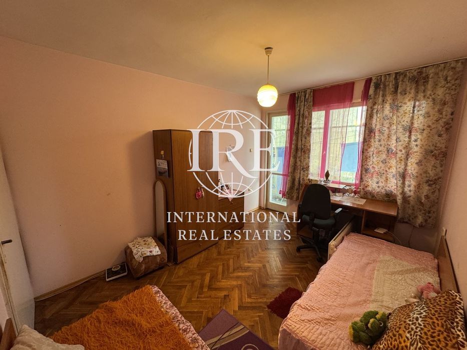 Продава се Четиристаен апартамент в Варна, Окръжна болница - 100 кв.м за 1275 €/кв.м - Снимка #6