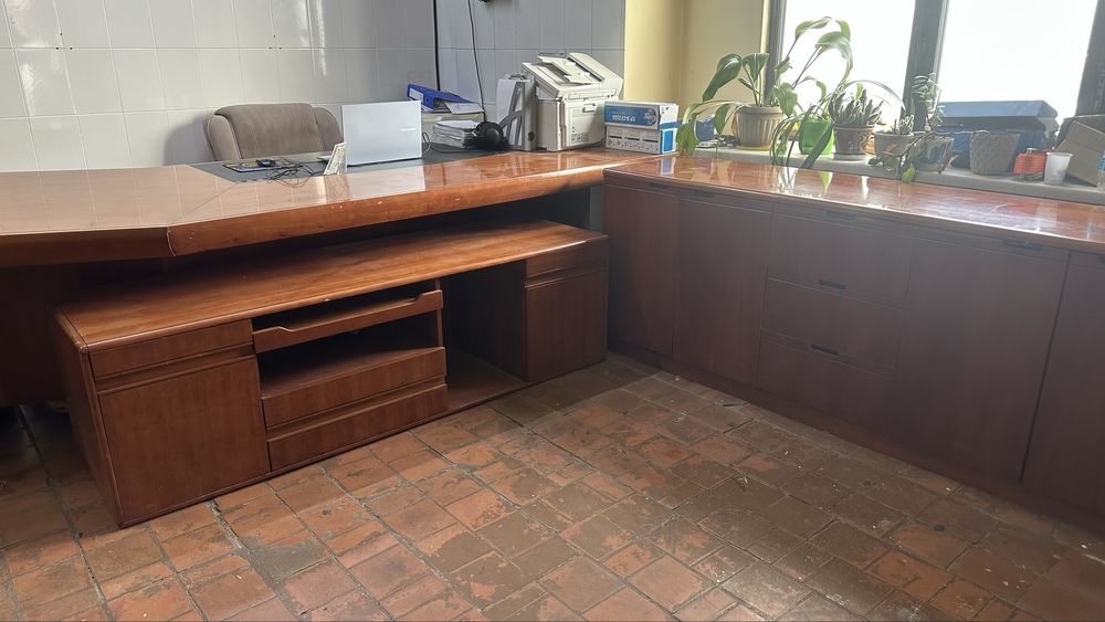 Продам стол для руководителя