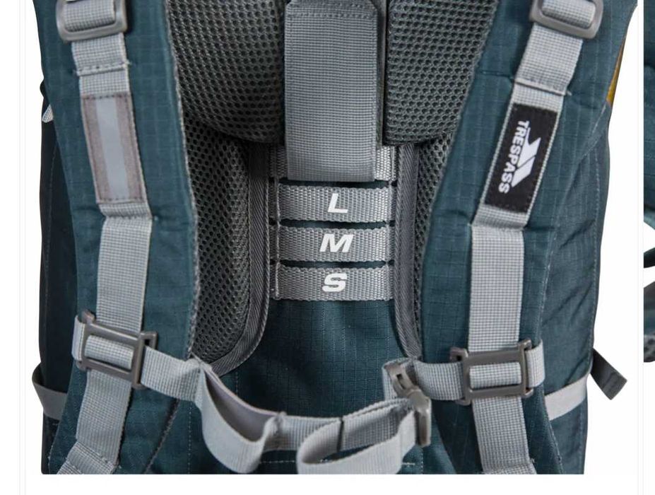 Rucsac pentru drumetii Trespass Trek 66 Waterproof, 66 L Olive