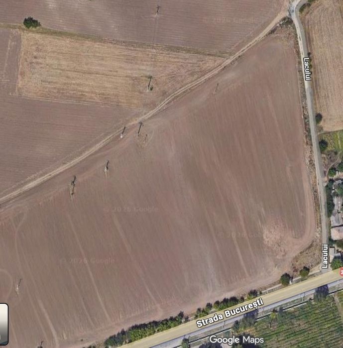 Teren intravilan 30.000 mp