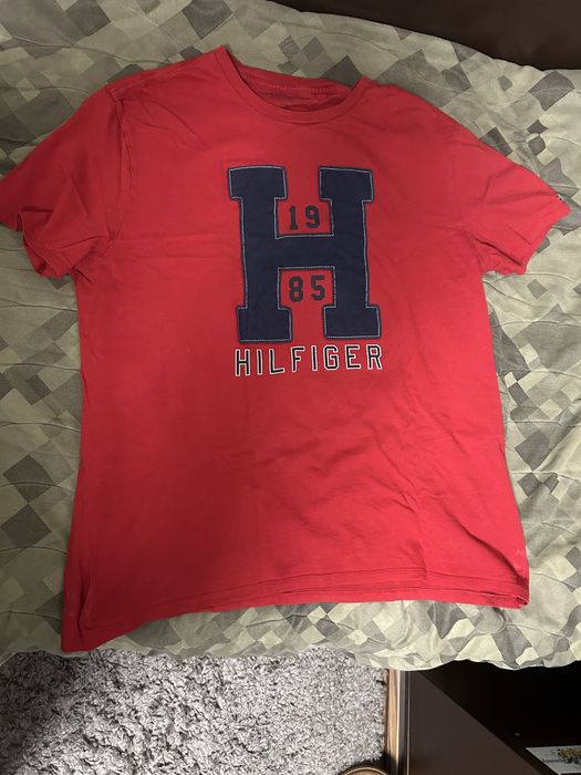 Тениски На Tommy Hilfiger