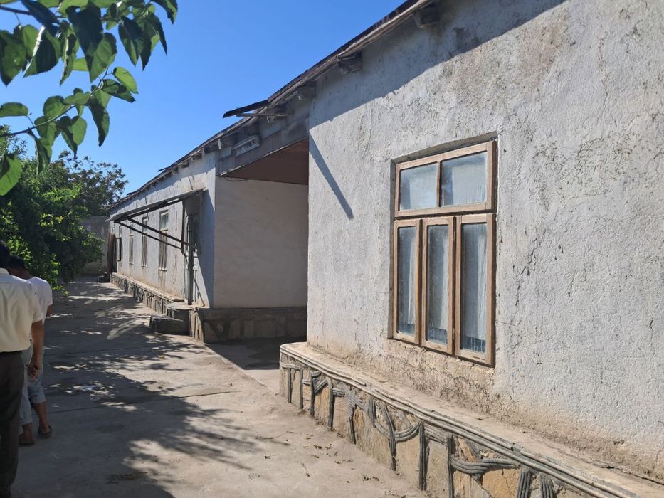 Uy sotiladi tez fursatda