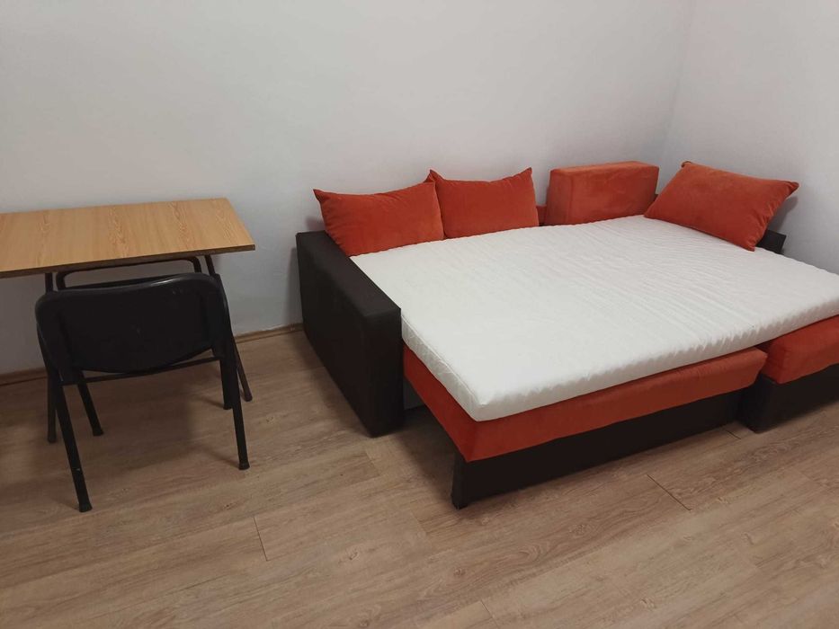 Proprietar închiriez 1 cameră într-un apartament 4 camere