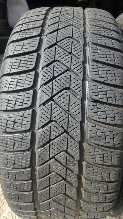235/45 R18 • Iarna • Pirelli Sottozero 3 TO Elect PNCS 98V | 2 buc | DOT 2023 | Pret/buc
