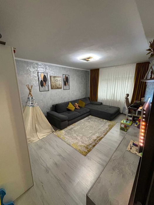 Apartament 2 camere(LA CHEIE),zona Bariera-Calarasi (langa Catedrala)