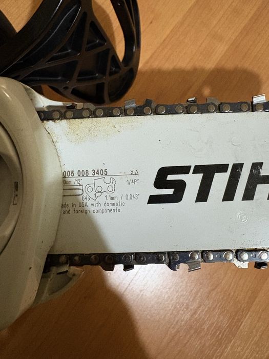 Drujbă STIHL MSA 120 / 140 cu baterie + încărcător – NOUĂ