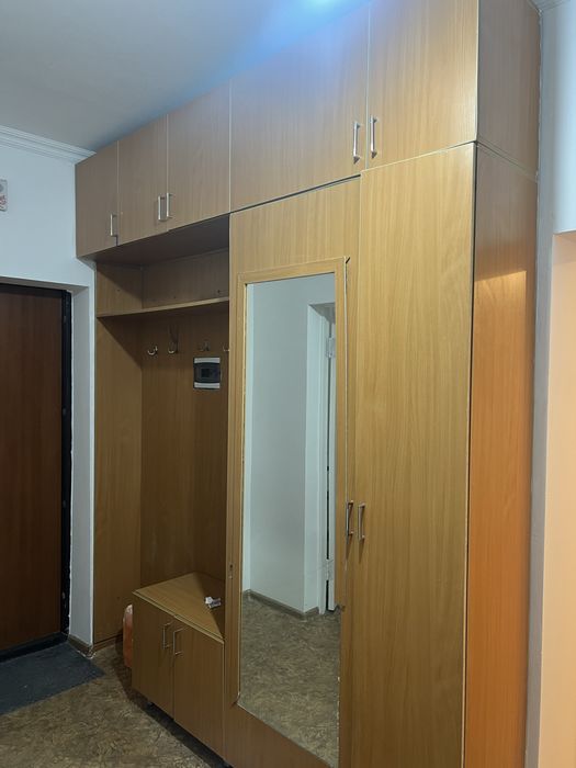 Отдам прихожую даром