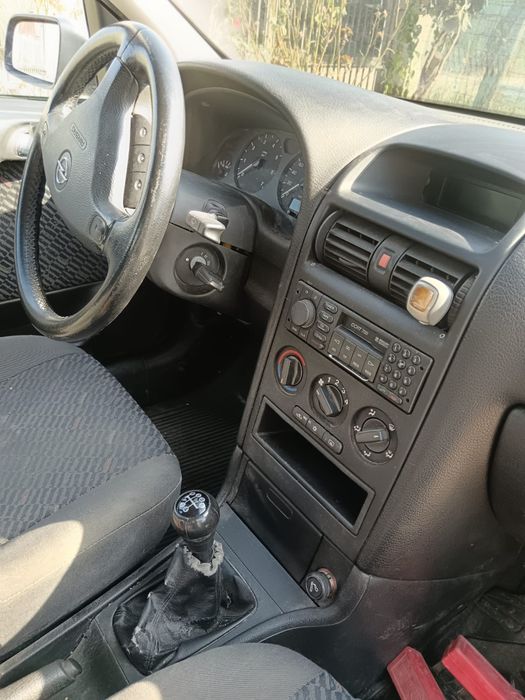 OPEL ASTRA 1598 Cm cu an 2001