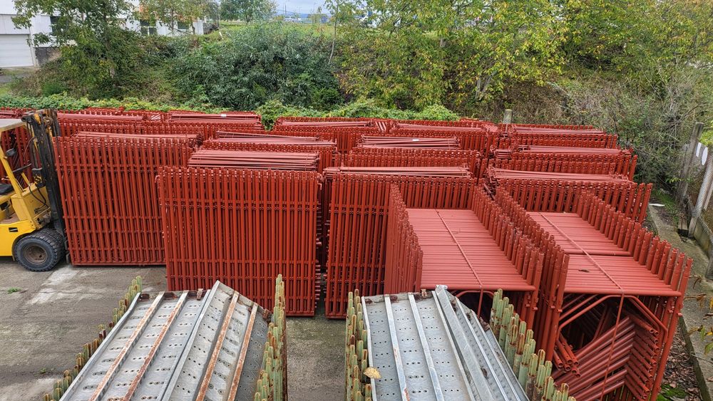 Schela metalica, ultimele pachete