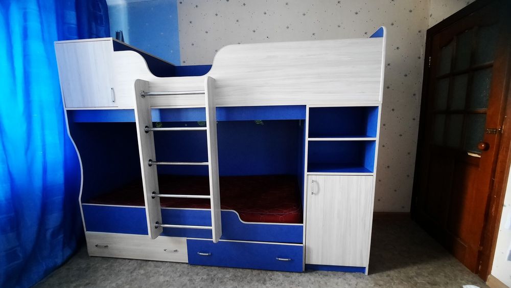 Двухярусная Кровать б/у - самовывоз