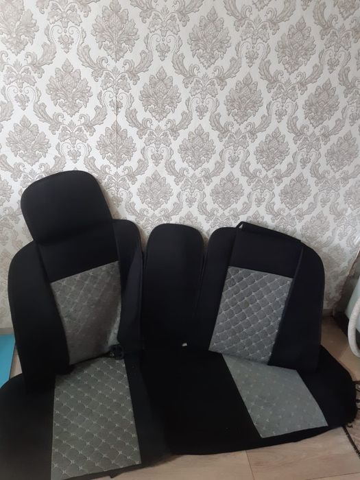 Продам чехол на автомобиль Гранта