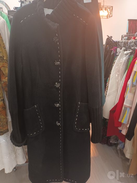 Продам шубу итальянскую и пальто фирмы Moschino