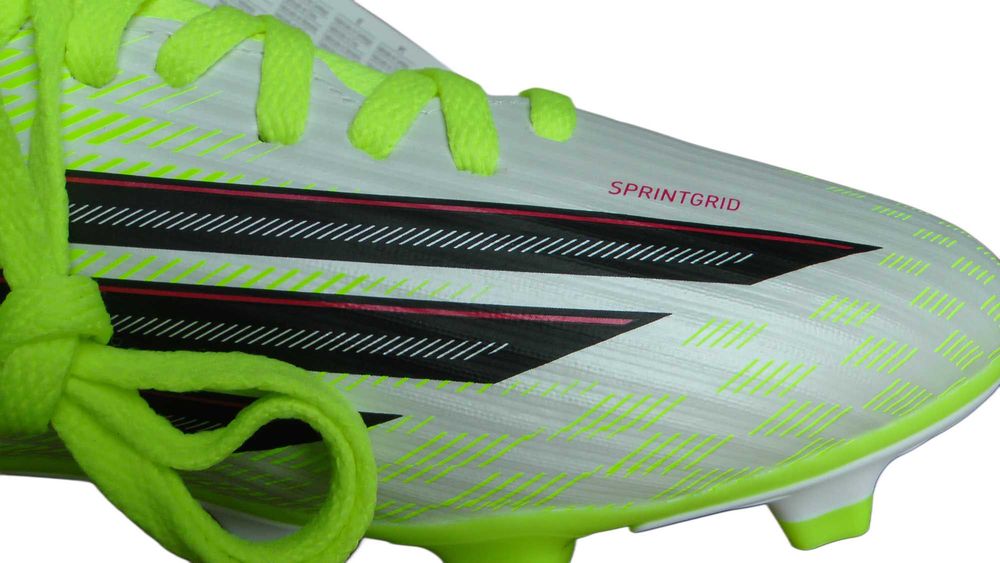 Ghete fotbal crampoane NOI Adidas F50 MID marimea 41.43