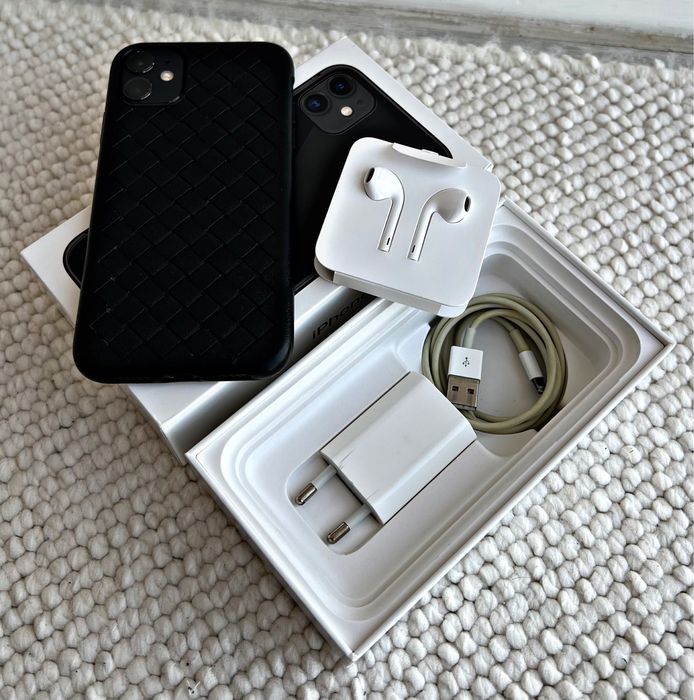 iPhone 11 В ИДЕАЛЕ/Польный комплект