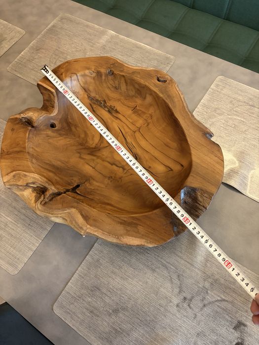 Дървена купа от тиково дърво