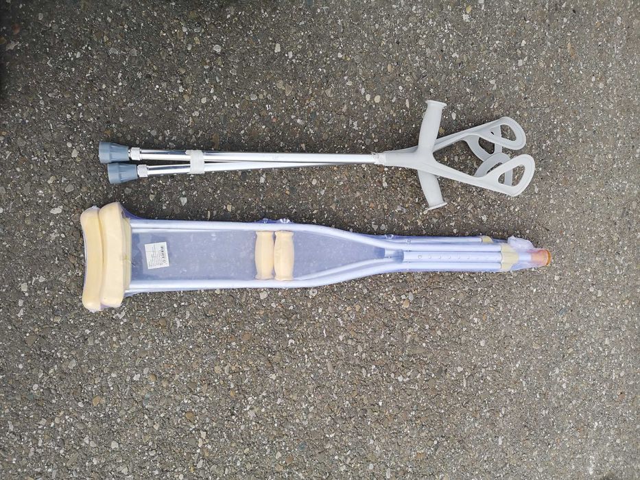 Carja aluminiu , noi , reglabile , carje