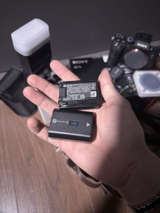 2× Baterii originale Sony NP-FZ100