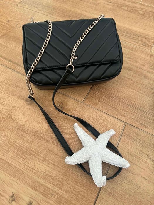 Чанта DKNY от САЩ