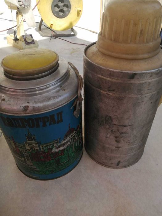 Термос для чая и еды.