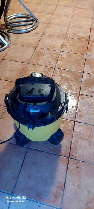 Particular vând aspirator profesional Practyl 1250w