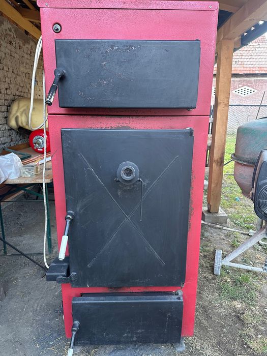 Centrala pe baloți de paie / lemne Rozmaring 25 kW + Puffer 800L