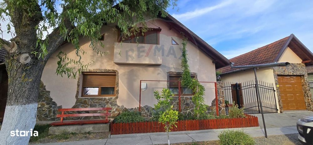Casa cu mansarda in MIȘCA  jud Arad