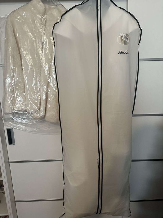 Rochie de mireasă cu blăniță