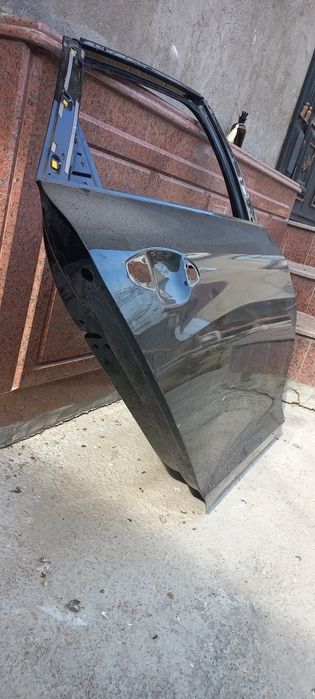 Кия к5 задни дверь правая