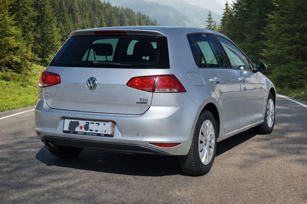 Volkswagen Golf 7 1.6TDI BlueMotion Bi-Xenon încălzire Scaune Pilot