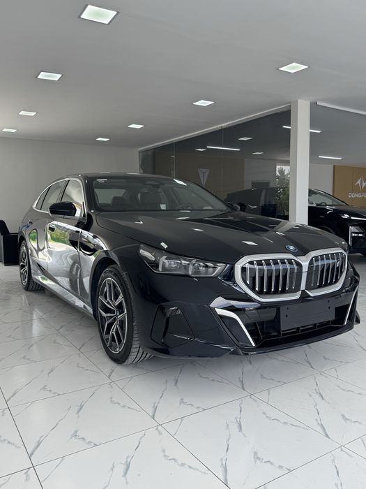 bmw i5 40L 2025/1