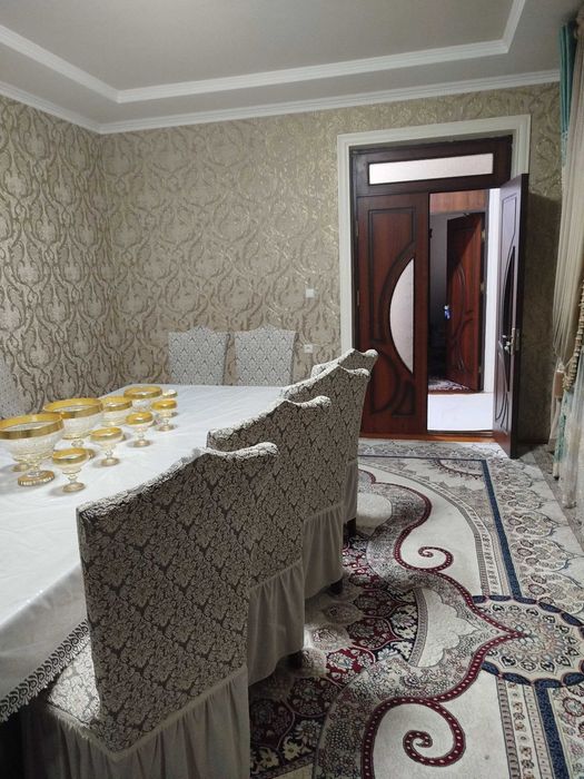 Сотилади Чилонзор мевазор 6 сот 9 хона фаса 20 метр нархи 275000 у.е