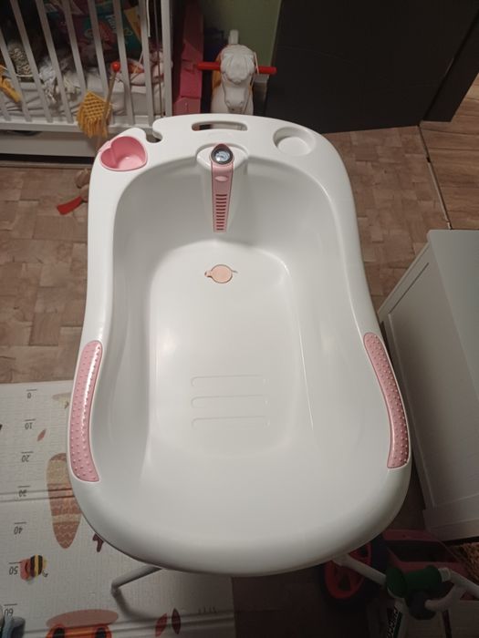 Бебешко корито за къпане с термометър в идеално състояние Chipolino