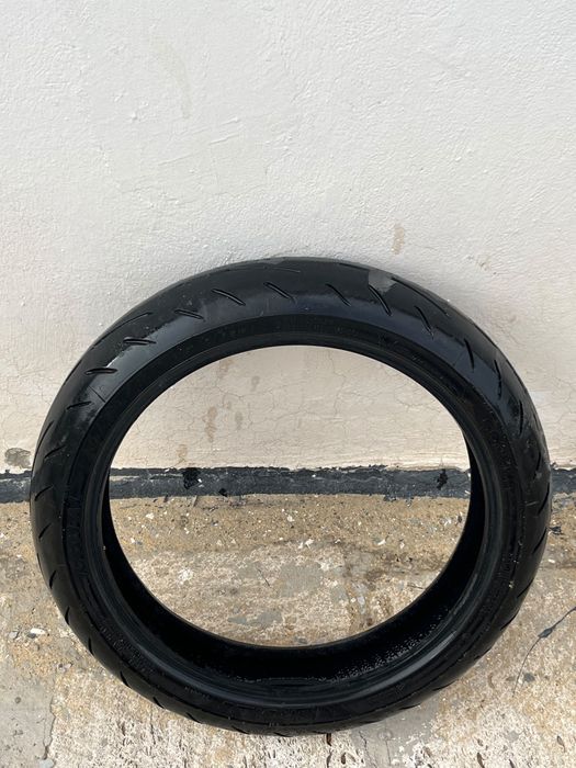 передняя 120/70 ZR17 (58W)