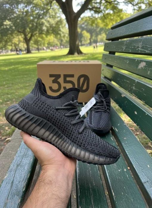 Adidasi Yeezy Boost 350 v2 Black - Adidasi Premium 40-46