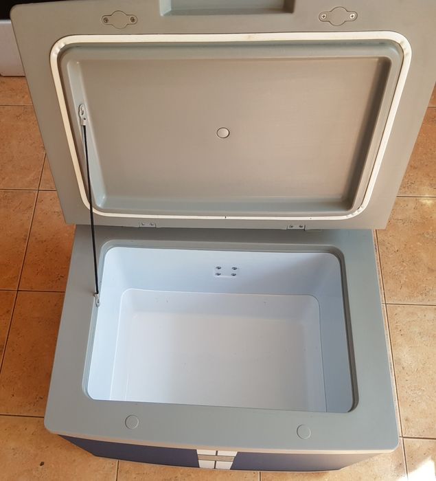 Dometic Mobicool B40 фризер Hybrid  12V - 220V