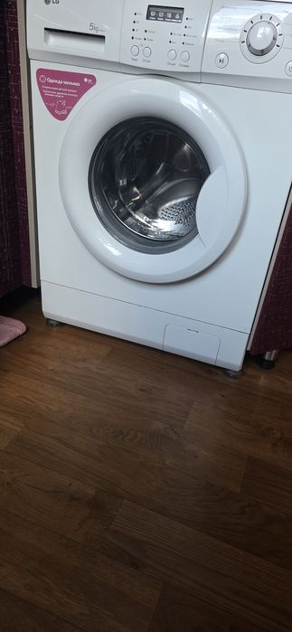Продаётся машина стиральная LG 5 кг