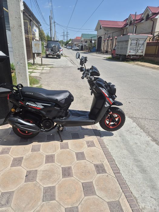 Бумер скутер 2024 года