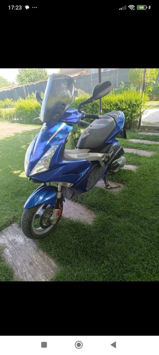 Продава се скутер 125 кубика