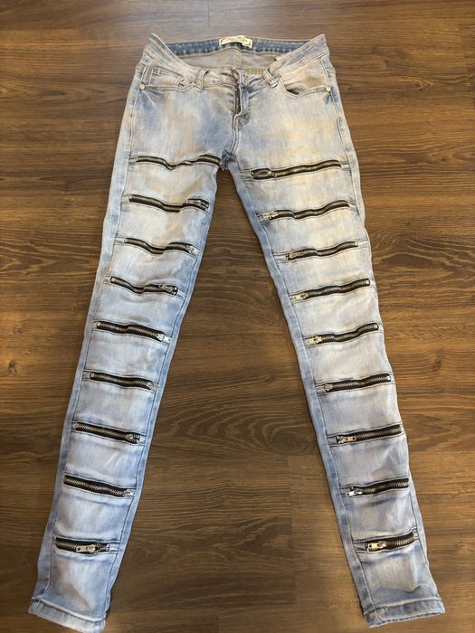 Домски дънки с интересен дизайн