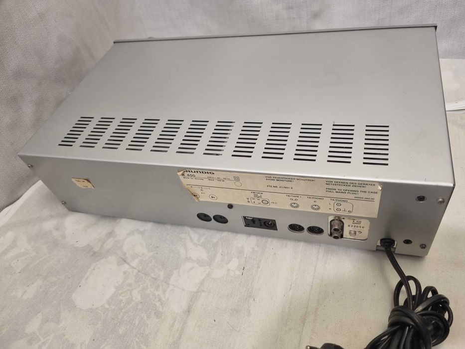 Grundig R 400 Amplificator Statie Audio Radio FM Silver