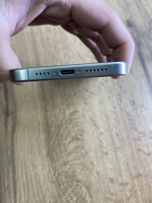 Продам Iphone 15 pro max