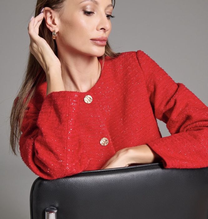 Дамски нов блейзър.