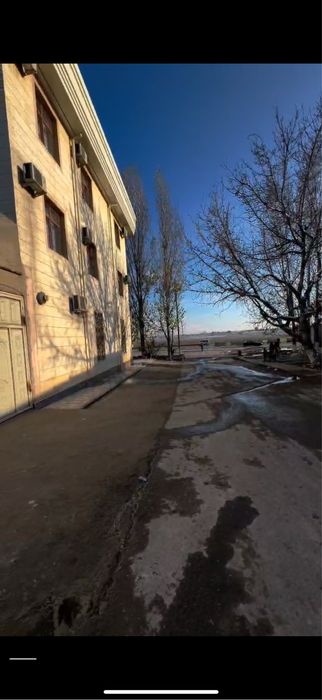 Kvartira 2 xona Yangiyolda Batafsil telefonda videosi bor