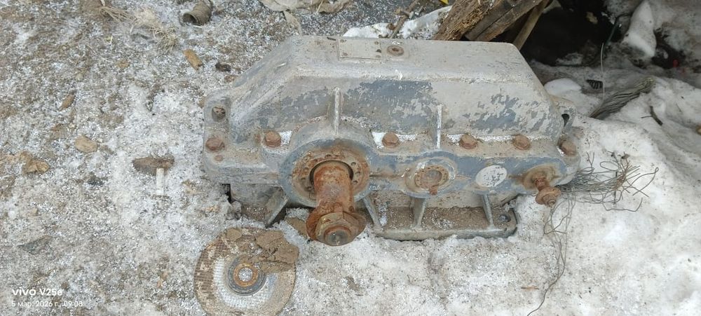 Редуктор новый продам