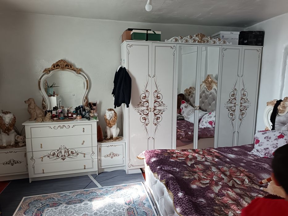 Срочно Продам пол дома байтерек