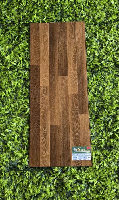 Sifatli tarket laminar assortimenti optom narxlarda