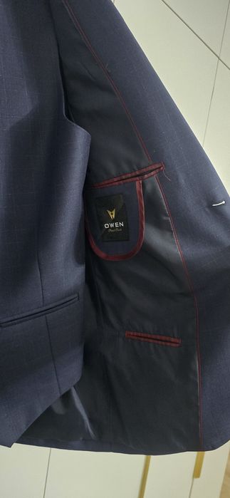 Костюм продам...