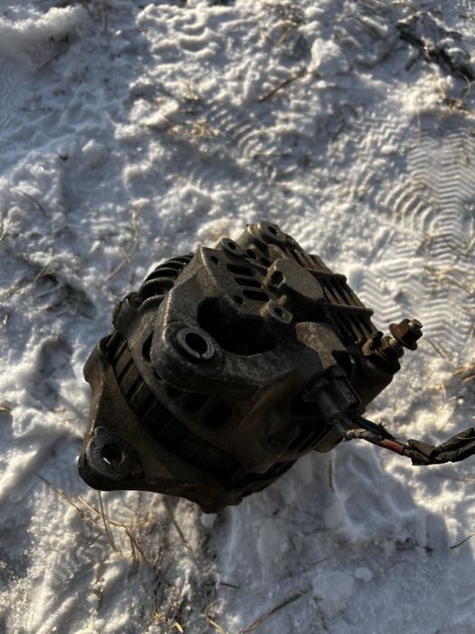 Генератор галант 8 исправном состоянии