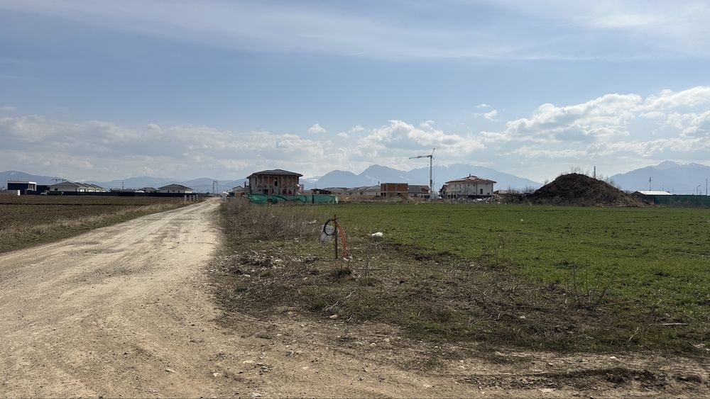 Teren intravilan Brasov - Harman - 3840 mp ( 6 parcele )